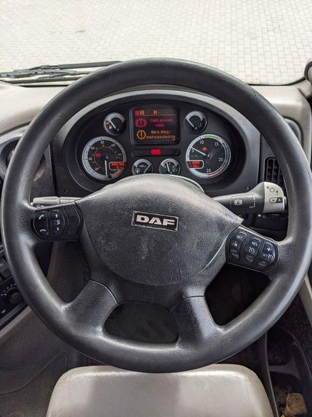 Рульове колесо (Руль) з кнопками, потертості по ободу, стан 2 б/в DAF XF 105 (1801927) оригінал 1663406399 фото