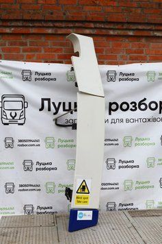 Боковий спойлер L (комплект) б/в VOLVO FM (21833816, 3981727, 3981731) оригінал 2300718500  фото