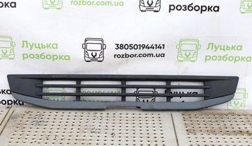 Решітка радіатора нижня б/в VOLVO FM (82419435) оригінал 2300718507  фото